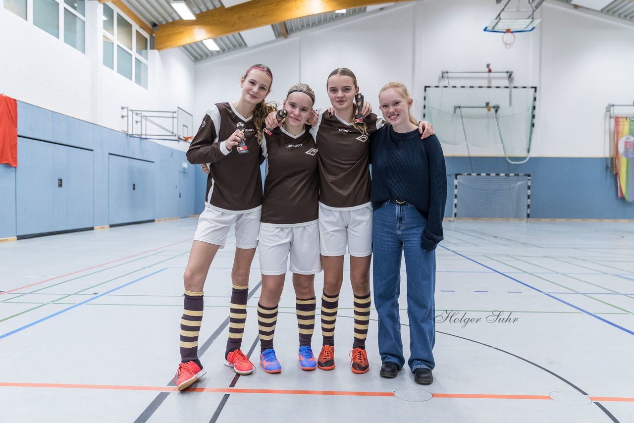 Bild 99 - C-Juniorinnen Loewinnen Cup